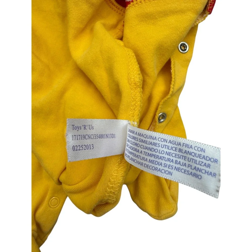 Disney Winnie the Pooh Red Yellow Footed Sleeper Snap Front Kids 02252013